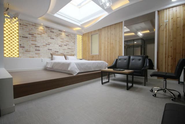 Sky Room
