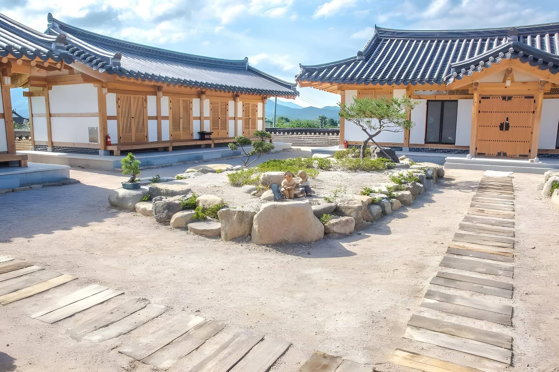 Gyeongju Wadamjung Hanok Pension Gyeongju Wadamjung Hanok Pension