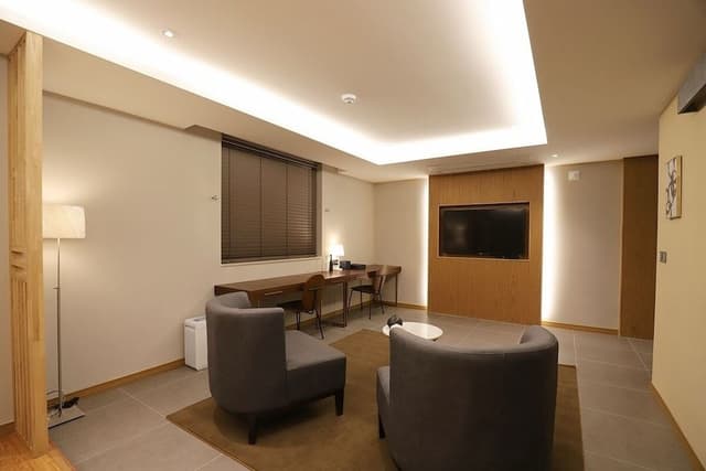 Maple Suite Room