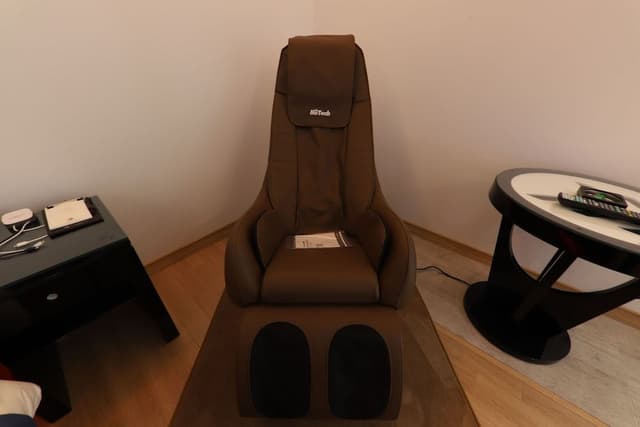 Twin Room, Jetted Tub (Massage Chair)