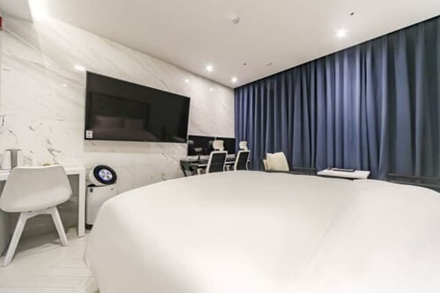 Deluxe Double Room (Breakfast for 2)