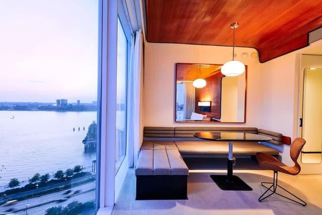 Premium Room, 1 King Bed