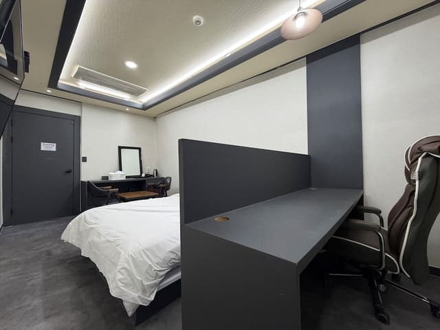 Business Double Room