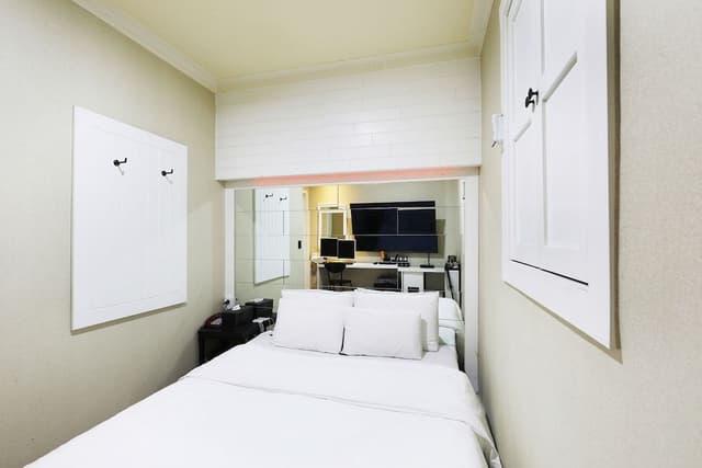 Basic Double Room