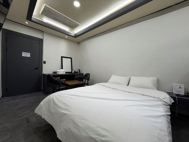Business Double Room