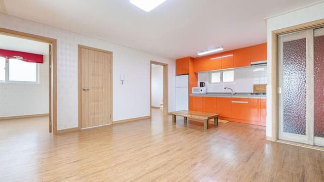 Basic Room, 2 Bedrooms (202)