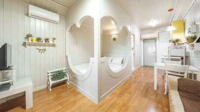 Basic Room, 1 Bedroom (Lavender)