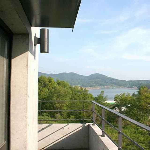 B3 Room - Lake view