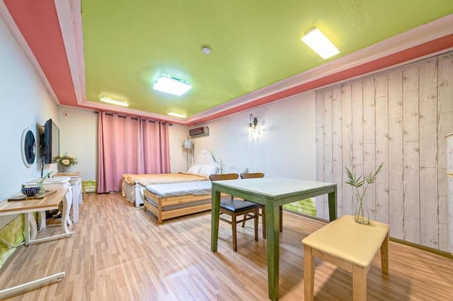 Basic Room, 1 Bedroom (102)