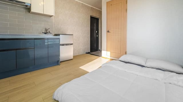 Basic Room, 1 Bedroom (202(Ocean view))