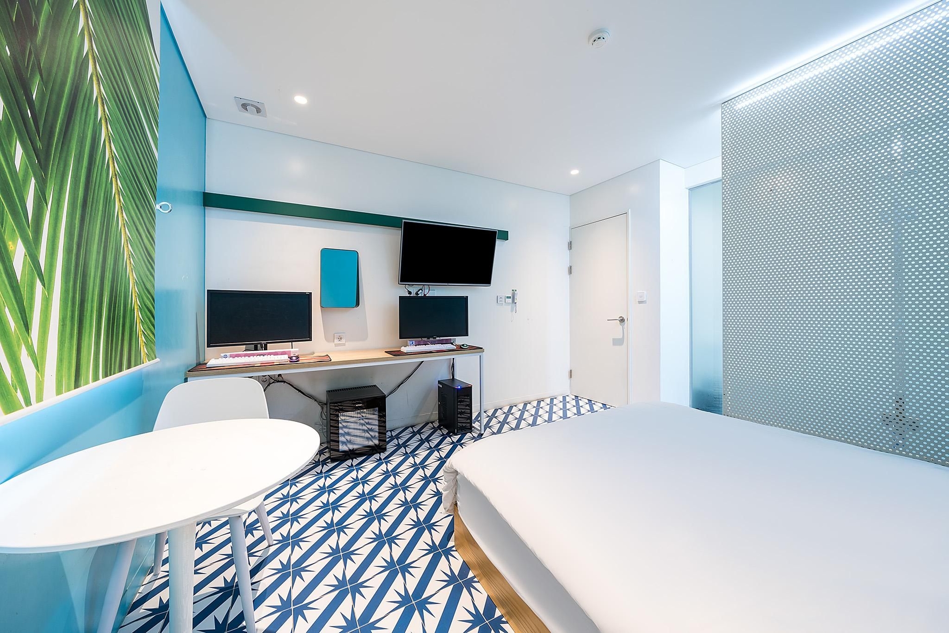 โรงแรมยอกิอูต ชุงจางโร (Hotel Yeogiuhtte Chungjangro)3