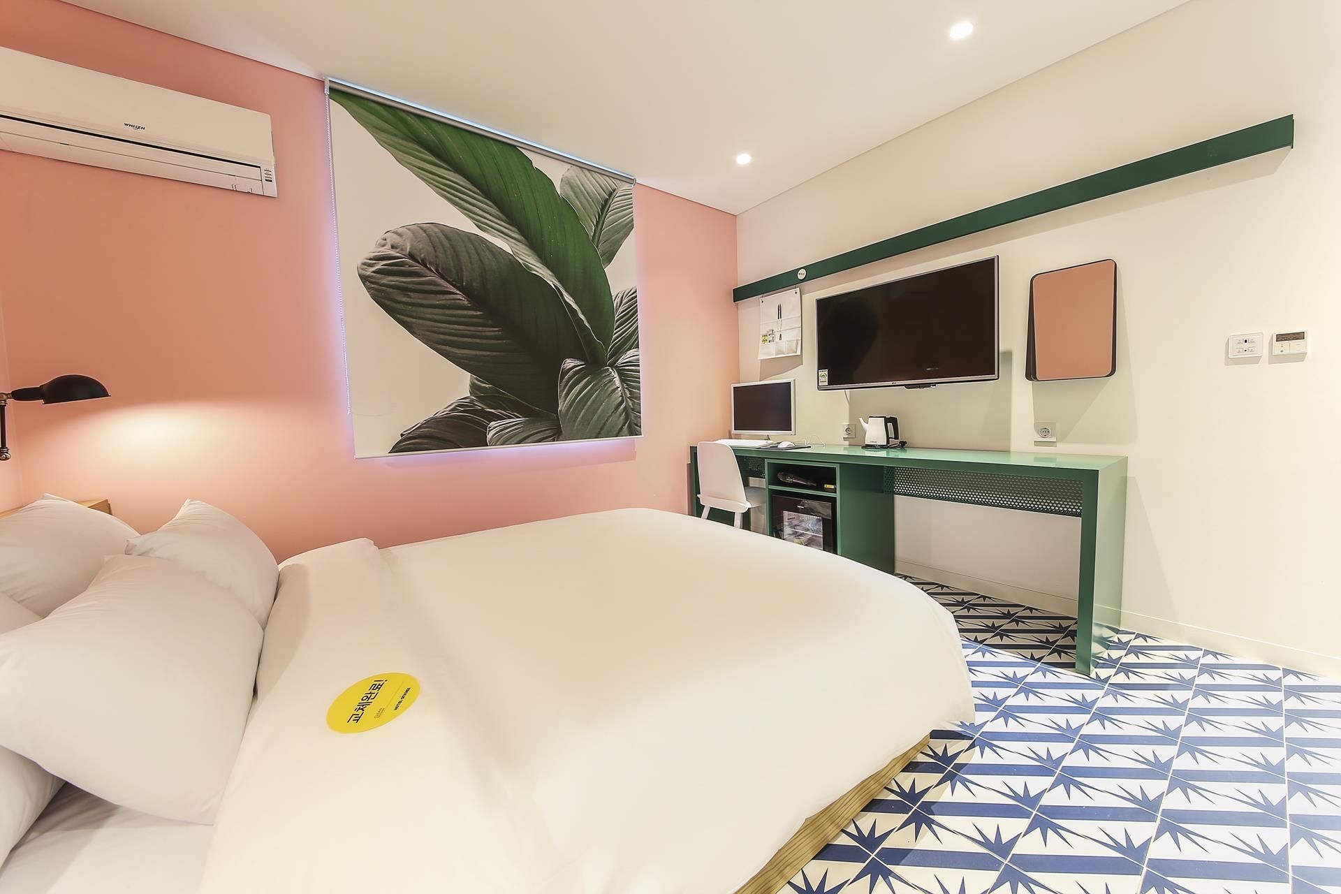 โรงแรมยอกิอูต ชุงจางโร (Hotel Yeogiuhtte Chungjangro)4