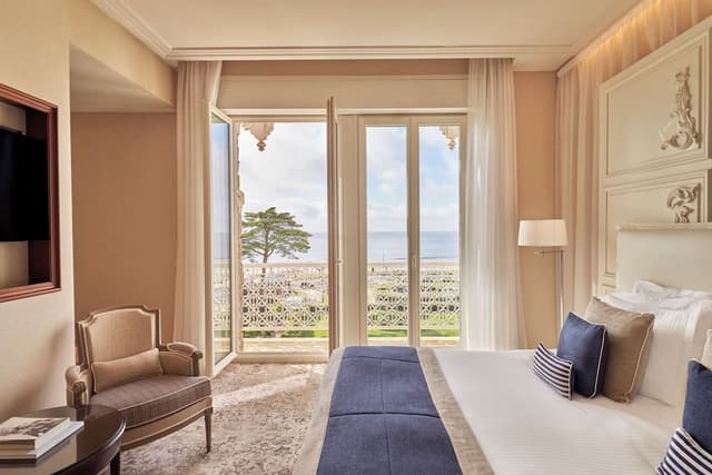 Sea Deluxe Suite