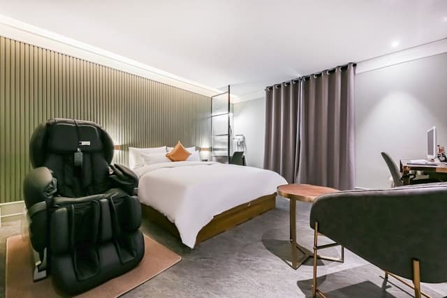 Classic Double Room