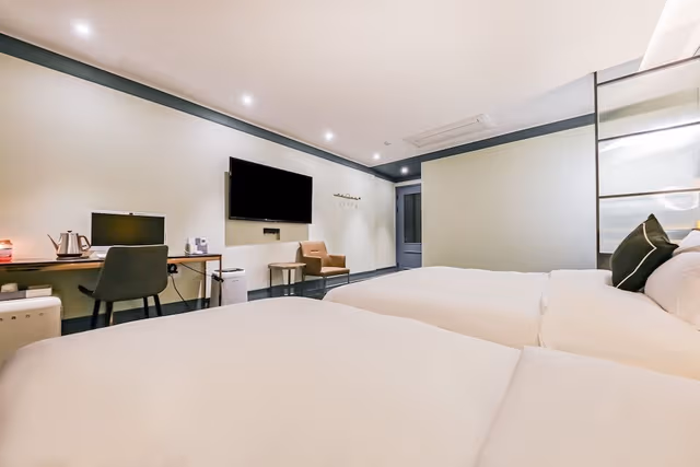 Deluxe Twin Room