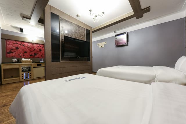 VIP Twin Room
