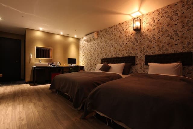Business Twin Room