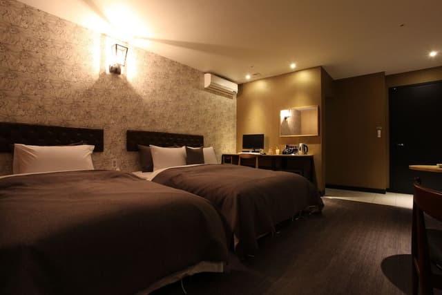 Business Twin Room