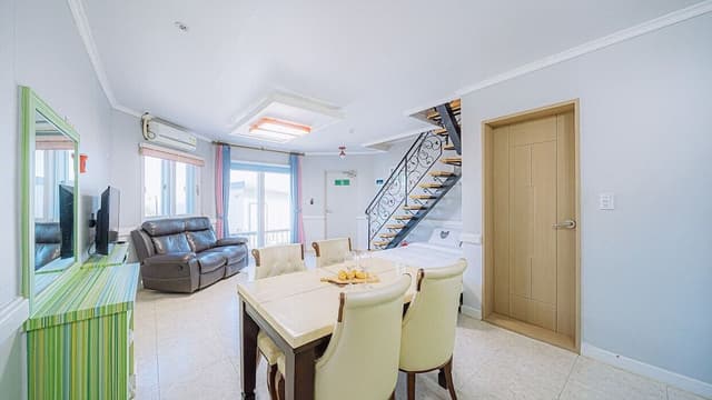 Double Room (Room 201)