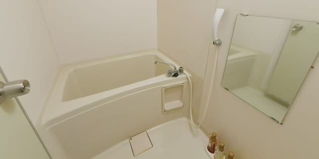 Twin Room, Non Smoking, Lake View (Top Floor)