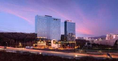 ดับเบิ้ลทรี บาย ฮิลตัน โซล พังโย เรซิเดนซ์ (DoubleTree by Hilton Seoul Pangyo Residences)1
