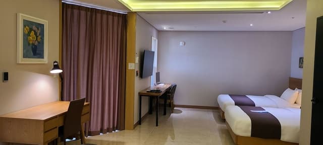 Suite Family (more than 4 people, extra person fee 15,000KRW/pax on the spot)