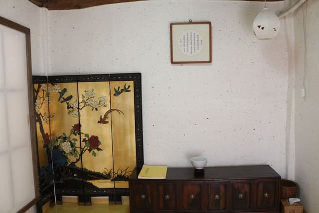 Traditional Room (Jageun Sarang)