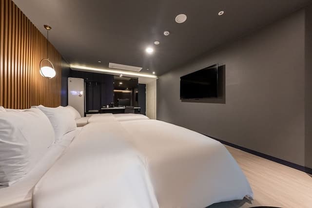 Premium Twin Room