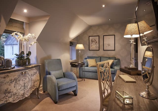 Deluxe Family Room