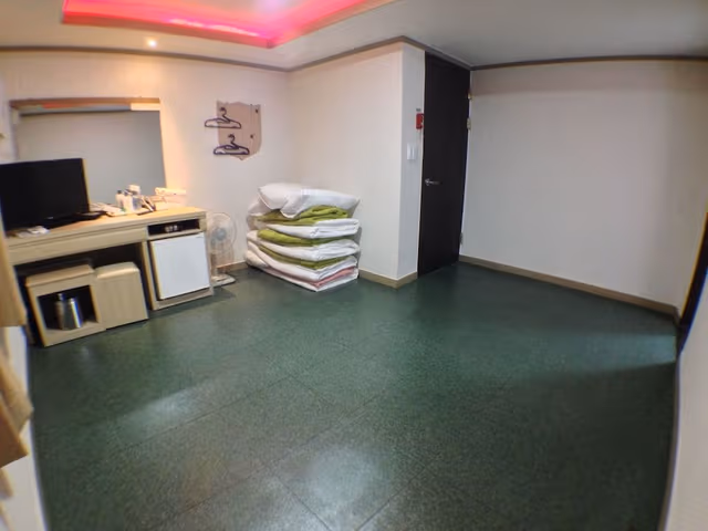 Room (Ondol - For 4 persons)