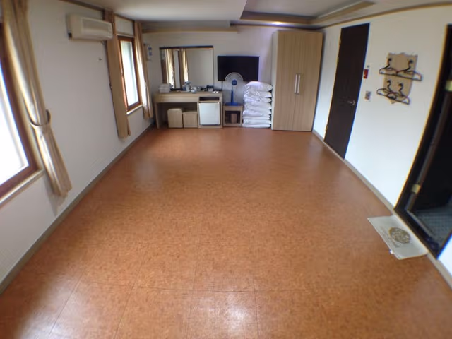 Room (Ondol - For 6 persons)