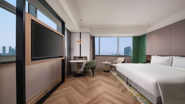 Premium Room, 1 King Bed