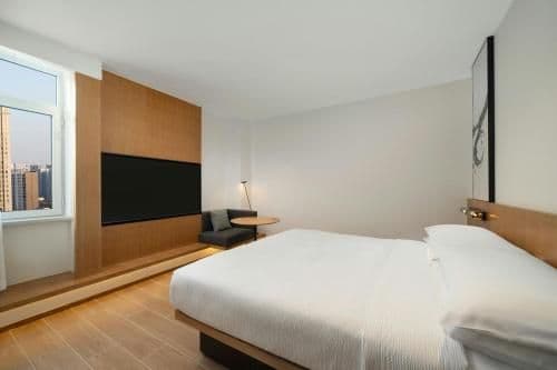 Standard King, Guest room, 1 King, City View