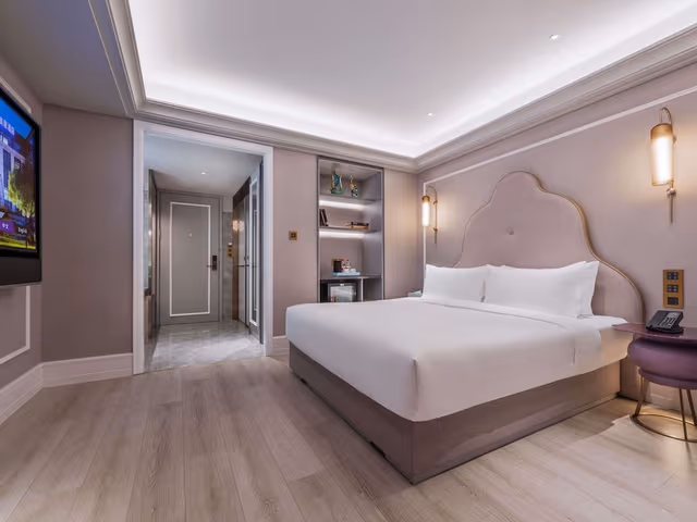 Superior Room, 1 King Bed