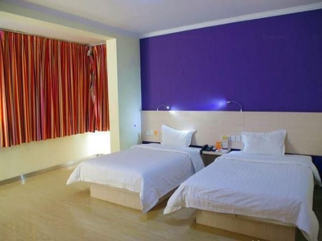 Corporate Twin, Guest room, 2 Twin/Single Bed(s), City view