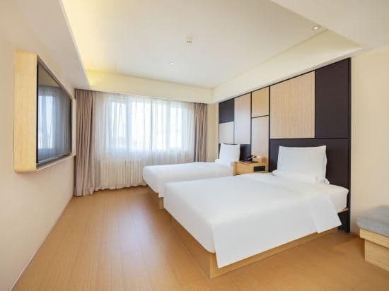 Memory Foam Twin Room