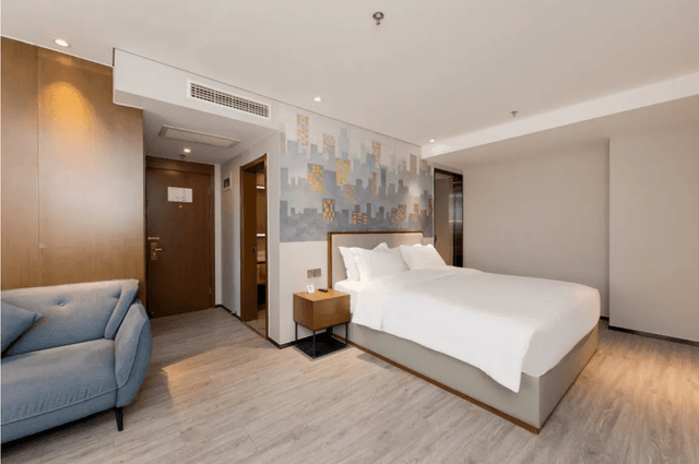 Huazhu - Deluxe Bed Room