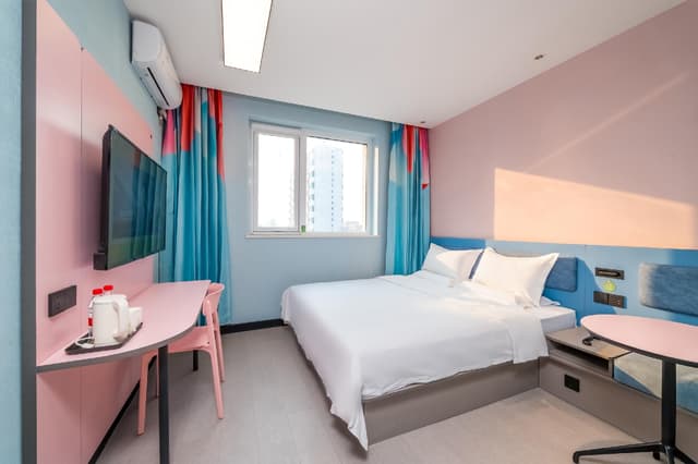 Huazhu - Feature Superior 1 Bed Room