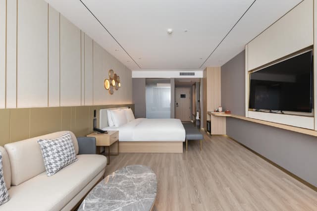 Huazhu - Yueruo Liujin Bed Room