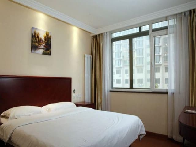 GTR - Guest Room with One 1.8M Bed