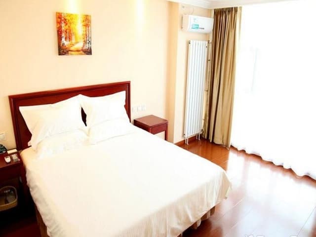 GTR - Guest Room with One 1.8M Bed