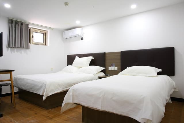 Huazhu - Family Room