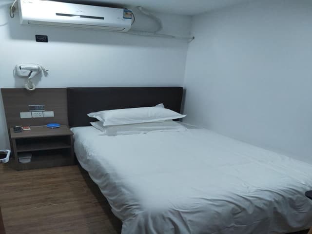 Huazhu - Single Bed Room