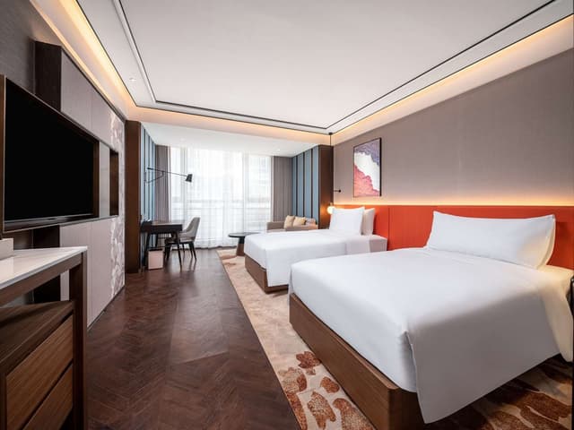 TWIN DELUXE ROOM
