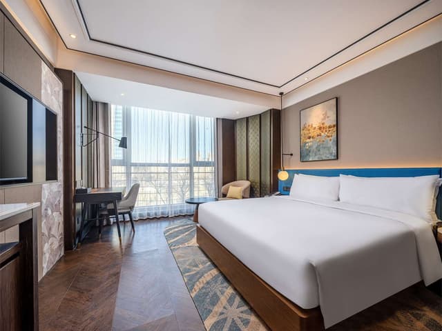 KING DELUXE ROOM