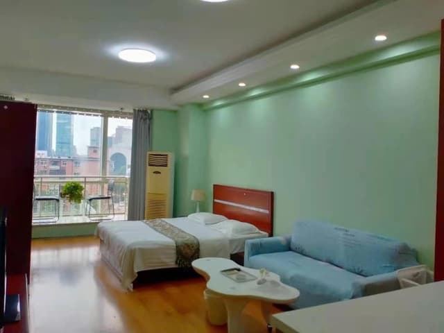 Boutique Room