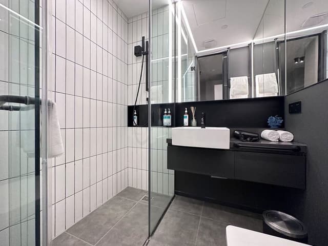 Standard Suite