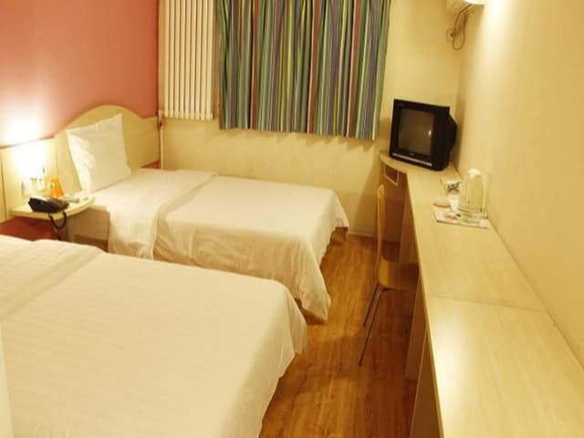 7 Days - Zizhu Twin Room