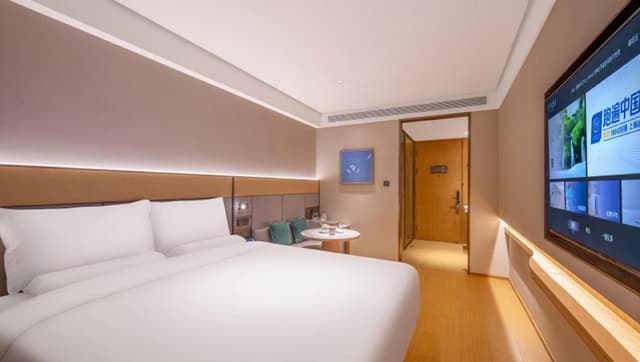 Huazhu - Destress Superior Bed Room