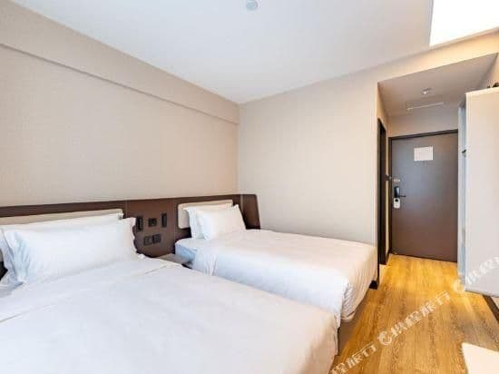 Guestroom - with View (2 beds)